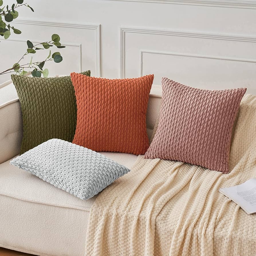 オリーブグリーン クッション アイレット付き　2つ オリーブグリーン クッション アイレット付き 2つ